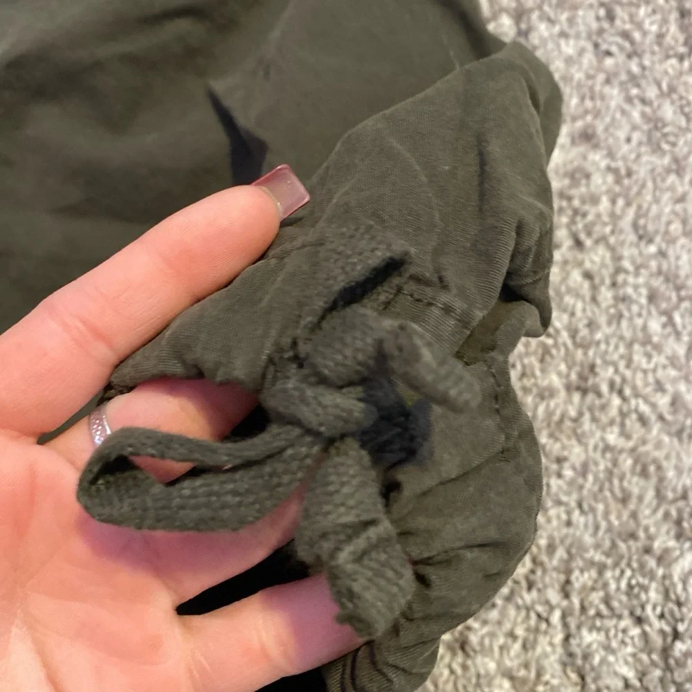 Jaded London size medium army green or khaki parachute cargo pants - Picture 3 of 4